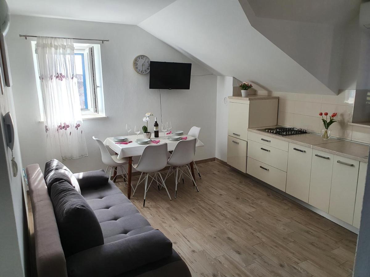 Apartaments Ukic Првич-Шепурине Екстер'єр фото